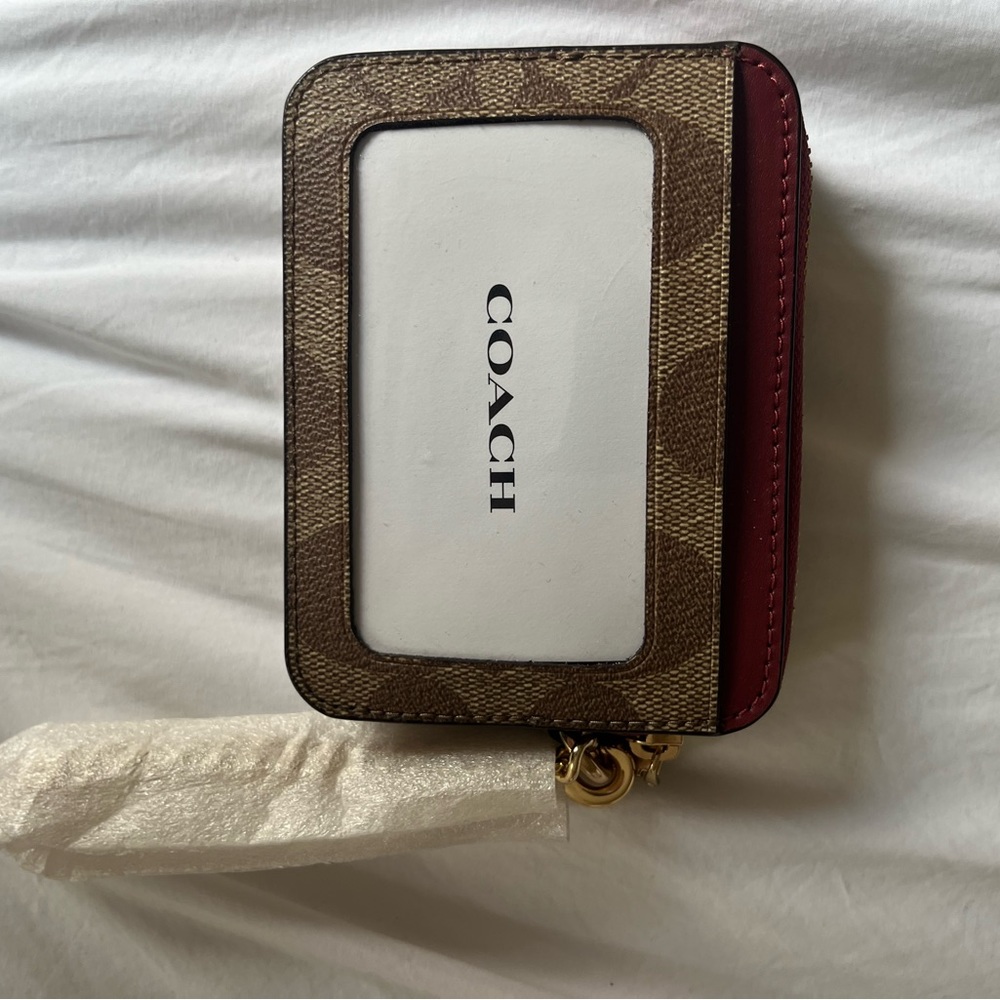 Coach card holder wristlet, never used